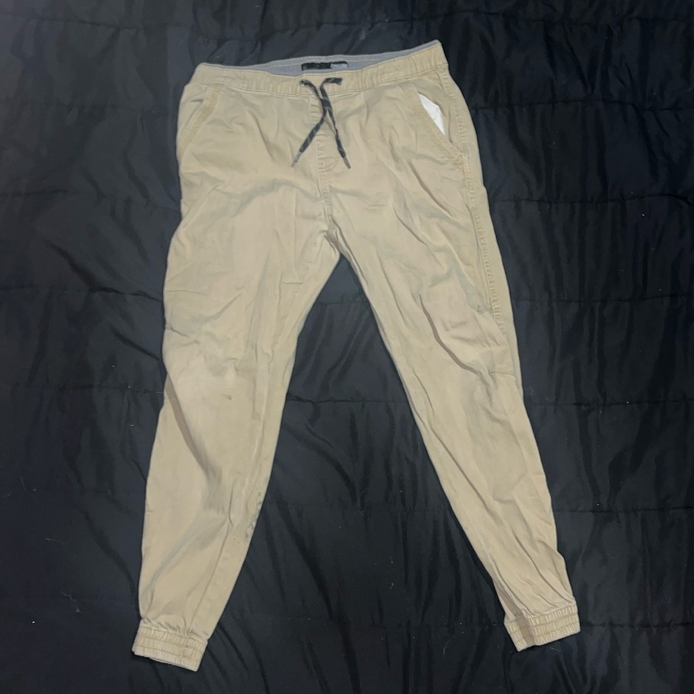 Plugg Joggers
medium